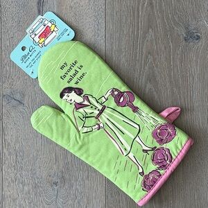 Blue Q Lime Lime Green Oven Mitt”My Favorite Salad is Wine” Contemporary Graphic
